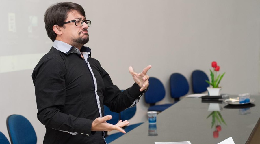 Imagem: libras Seduc abre inscrições para Atesto de Libras e oferta 200 vagas para certificação de proficiência