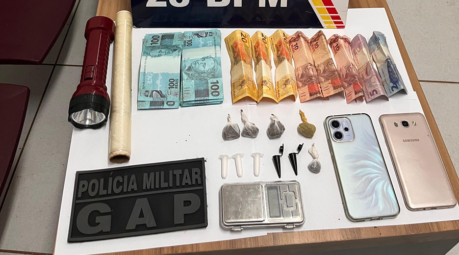 Imagem: AKDNV D Suspeito foge e adolescente é apreendido em ponto de tráfico em Jaciara