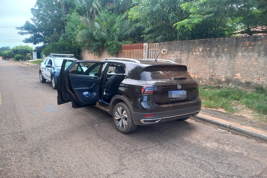 Imagem: Carro recuperado pela PM Polícia Militar age rápido e em menos de 24h recupera carro furtado e o devolve à vítima em Rondonópolis