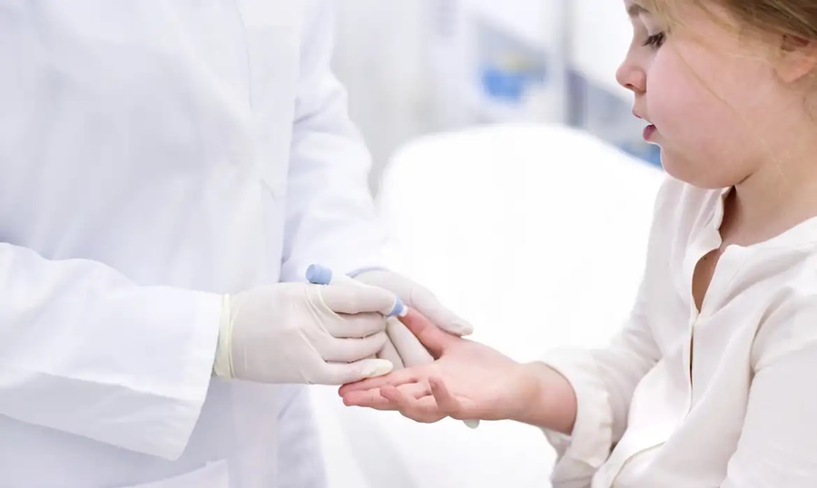 Imagem: Crianca com diabetes Anvisa aprova Mounjaro para criança e adolescente com diabetes tipo 2