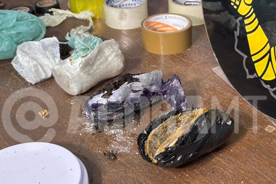 Imagem: Drogas apreendidas Grupo de Apoio da PM destrói escritório do crime e apreende drogas que seriam levadas para Mata Grande