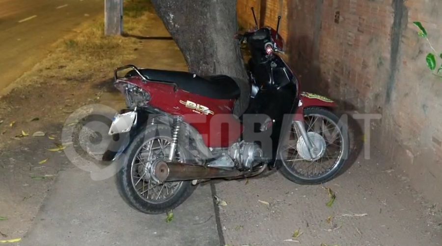 Imagem: ENQUADRAMENTO SITE 10 Adolescente de 17 anos e amiga ficam feridas após colisão entre motos no Jardim Tropical