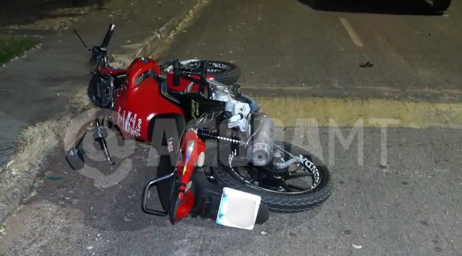 Imagem: ENQUADRAMENTO SITE 11 Adolescente de 17 anos e amiga ficam feridas após colisão entre motos no Jardim Tropical