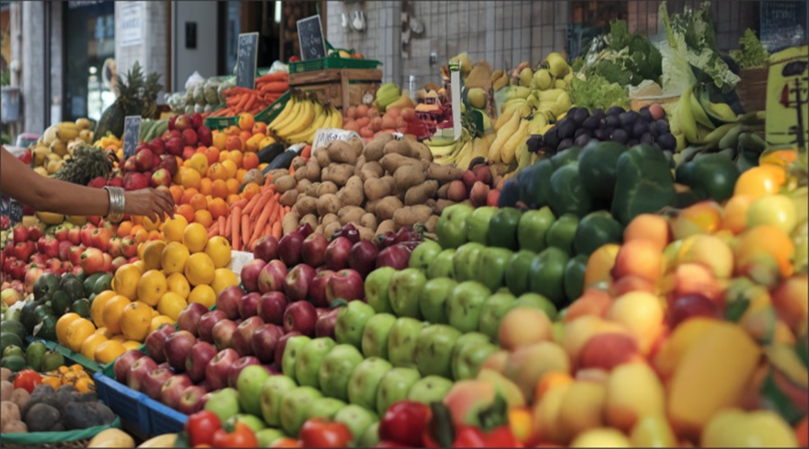 Imagem: FRUTAS E VERDURAS Alta dos hortifrutis pressiona bolso e leva cesta básica ao maior preço já registrado