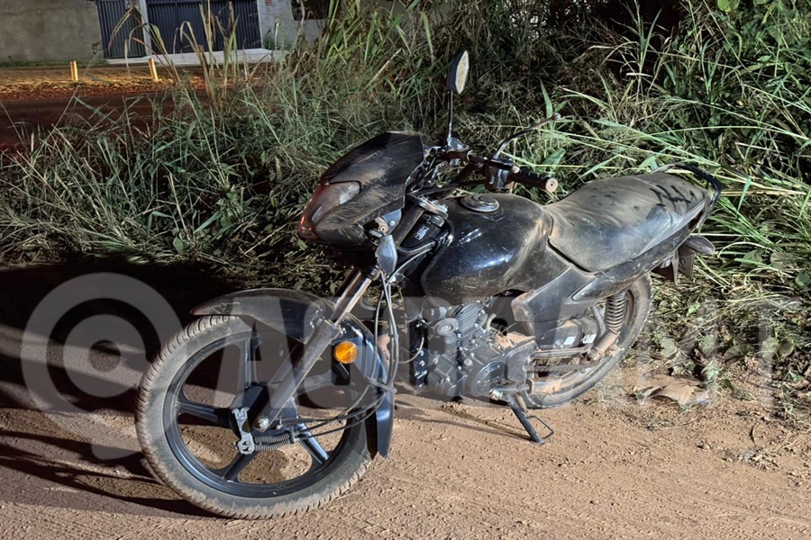 Imagem: Moto que era conduzida pela vitima Motociclista sofre vários ferimentos pelo corpo após acidente no Anel Viário em Rondonópolis Imagem: Moto que era conduzida pela vitima Motociclista sofre vários ferimentos pelo corpo após acidente no Anel Viário em Rondonópolis