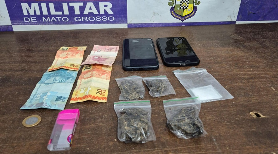 Imagem: ajdv 1 Motorista é preso por tráfico de drogas após avançar parada obrigatória no Centro de Rondonópolis