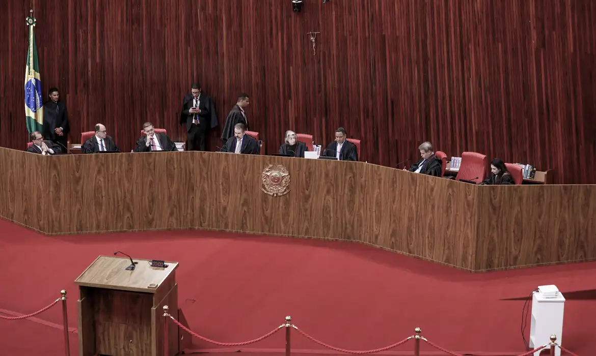 Imagem: plenario tse TSE cassa mandato do governador de Roraima e determina novas eleições