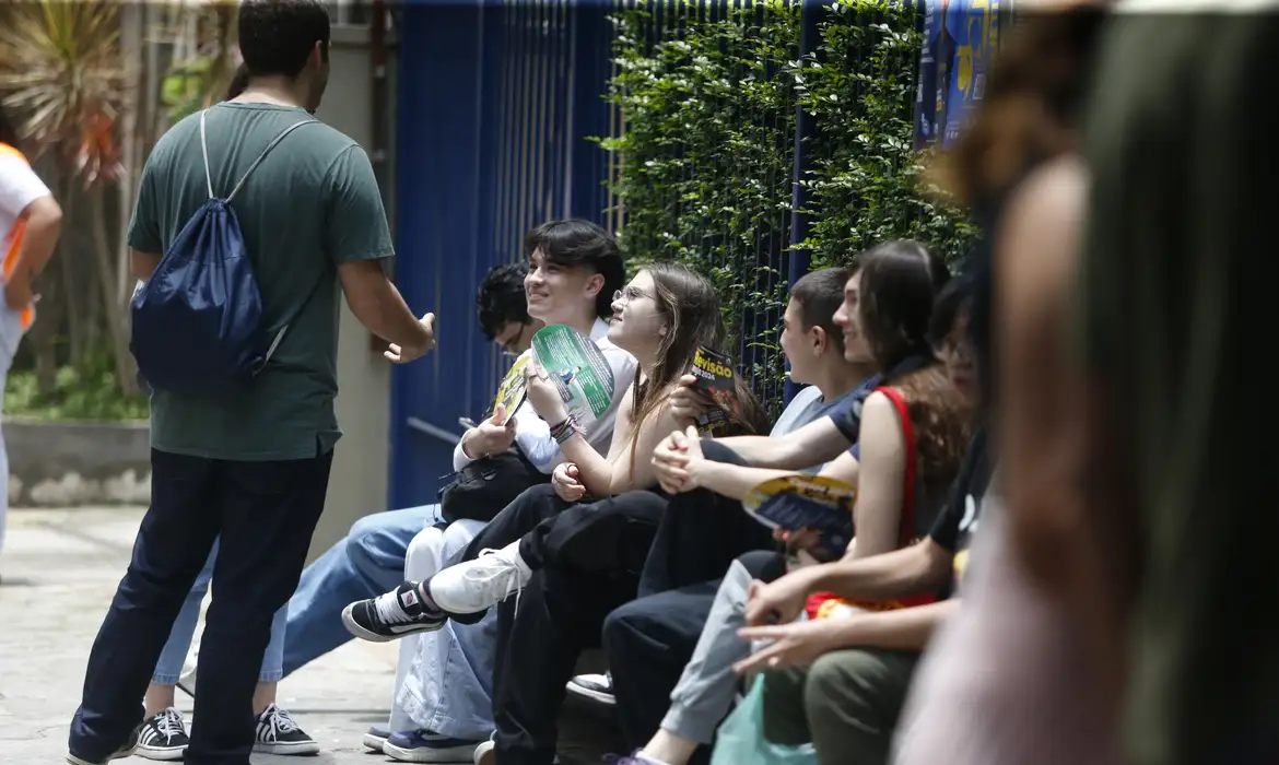 Imagem: sp enem08 Inscrições para vagas remanescentes do Fies do primeiro semestre de 2026 vão até 29 de abril