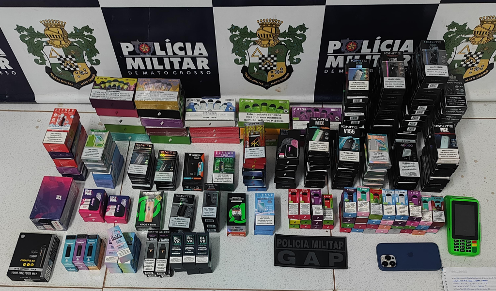 Imagem: 18.05 jaciara 1 Polícia Militar apreende 298 cigarros eletrônicos e prende suspeito por contrabando Imagem: 18.05 jaciara 1 Polícia Militar apreende 298 cigarros eletrônicos e prende suspeito por contrabando