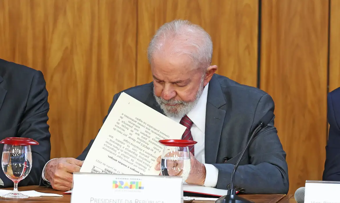 Imagem: 20240616153951 0d7a5662 Lula veta projeto de lei que reconhece estágio como experiência profissional