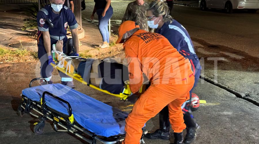 Imagem: ENQUADRAMENTO SITE 35 Motociclista sofre fratura na perna após acidente em cruzamento na Avenida Goiânia