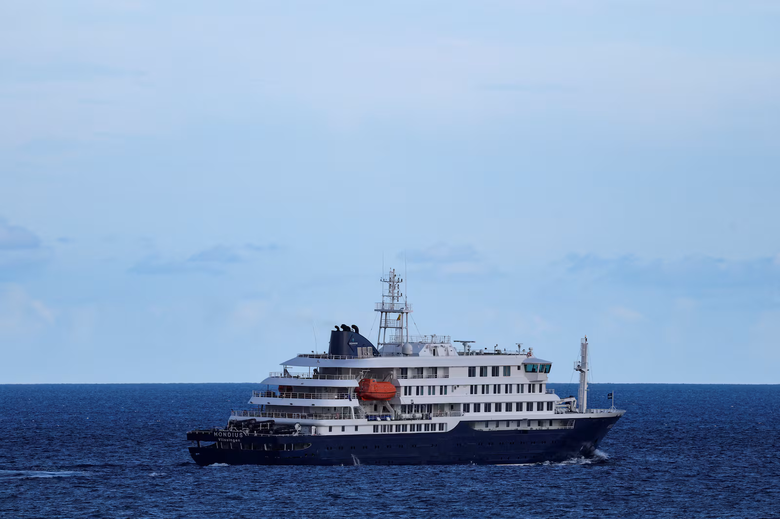 Imagem: FXJMP5WSIRHNRBGF4HRRDGSAFA Hantavírus: presidente da Espanha vai se reunir com diretor da OMS após operação de evacuação de navio Imagem: FXJMP5WSIRHNRBGF4HRRDGSAFA Hantavírus: presidente da Espanha vai se reunir com diretor da OMS após operação de evacuação de navio
