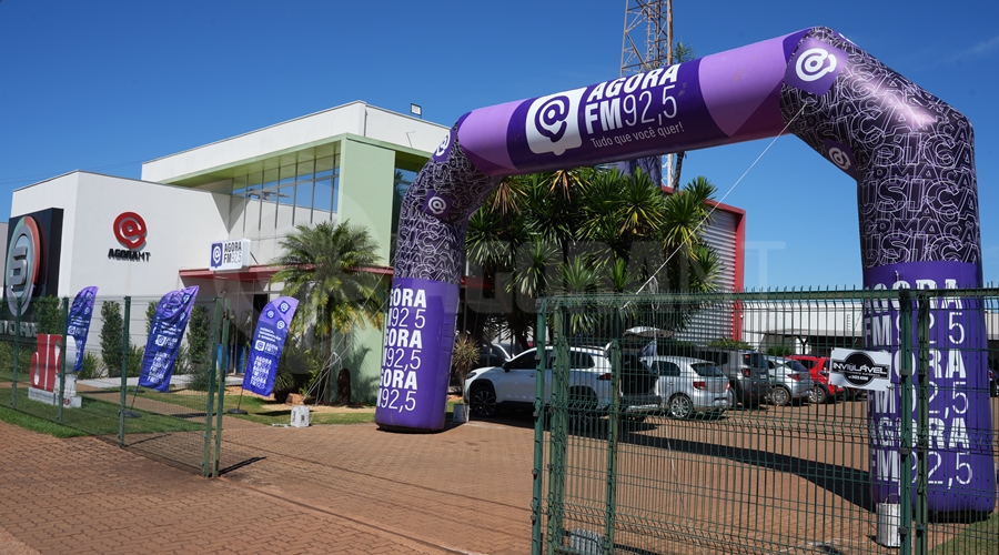 Imagem: Lancamento da Radio Agora FM 01 Rádio AGORA FM inaugura em Rondonópolis com programação 100% local unindo jornalismo e entretenimento