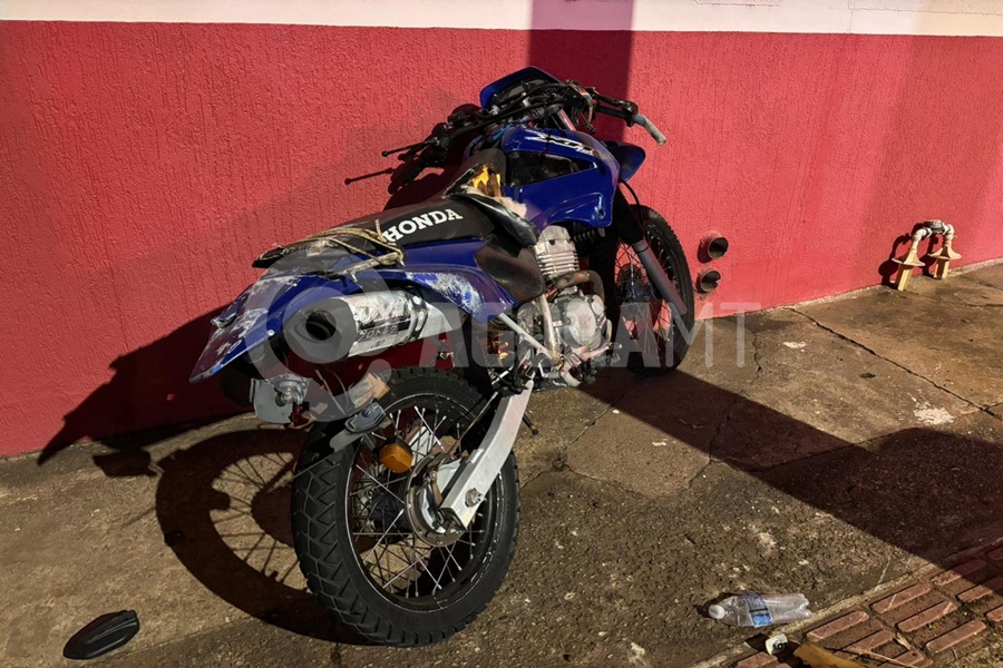 Imagem: WhatsApp Image 2026 05 01 at 08.51.37 Colisão entre moto e caminhonete deixa motociclista ferido na noite de quinta-feira em Rondonópolis