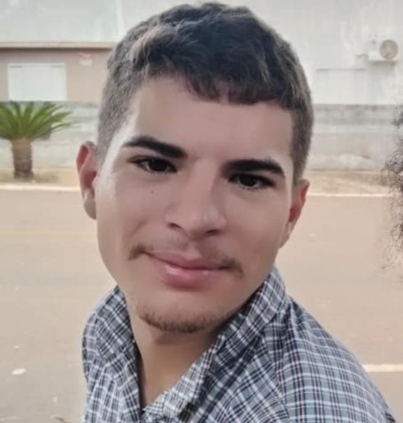 Imagem: WhatsApp Image 2026 05 04 at 15.37.38 Família busca informações que levem ao paradeiro de jovem desaparecido em Pedra Preta