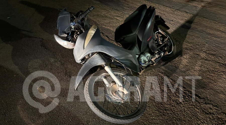 Imagem: WhatsApp Image 2026 05 07 at 20.09.05 Condutora de moto fica ferida após ser atingida por picape na Rua XV de Novembro em Rondonópolis
