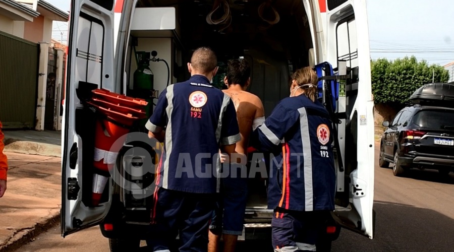 Imagem: WhatsApp Image 2026 05 13 at 15.10.47 Homem é esfaqueado dentro de casa enquanto dormia no Jardim Participação