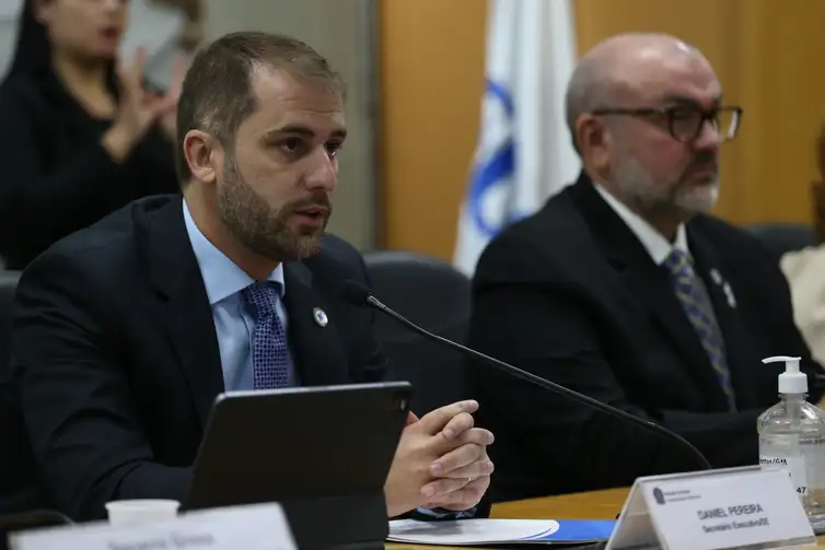 Imagem: a84t2181 Anvisa e Polícia Federal vão combater venda ilegal de medicamentos emagrecedores
