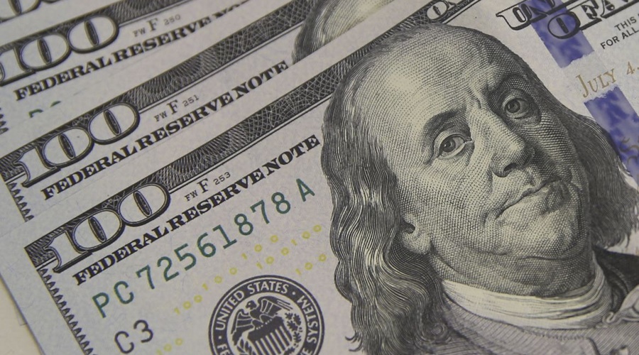 Imagem: dolar Dólar sobe a R$ 5,06, e bolsa cai com tensão global e ruído político