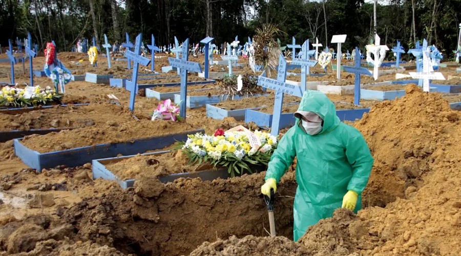 Imagem: enterro covid Lei define 12 de março Dia Nacional em Memória das Vítimas da Covid-19 Imagem: enterro covid Lei define 12 de março Dia Nacional em Memória das Vítimas da Covid-19