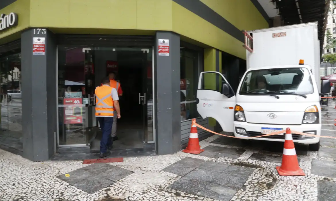 Imagem: falta de luz 05 Terremoto no Chile é sentido em bairros da cidade de São Paulo Imagem: falta de luz 05 Terremoto no Chile é sentido em bairros da cidade de São Paulo