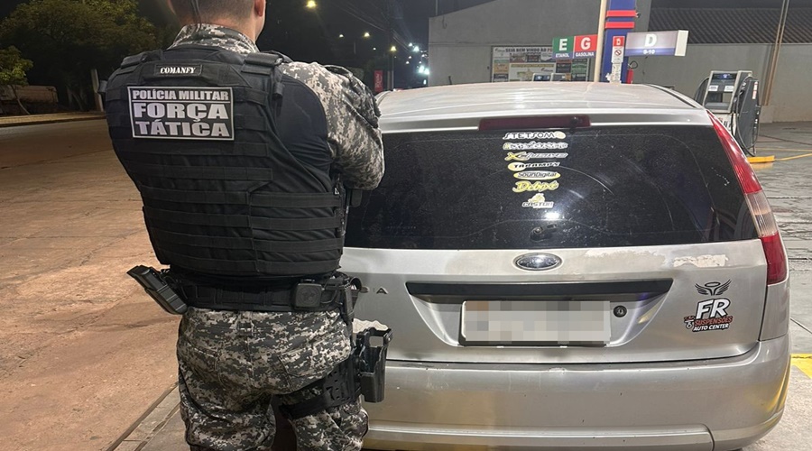 Imagem: jvnd Força Tática recupera carro com registro de roubo durante operação em Rondonópolis Imagem: jvnd Força Tática recupera carro com registro de roubo durante operação em Rondonópolis