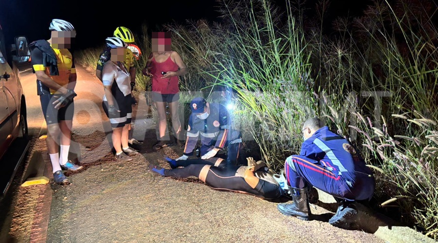 Imagem: lvm Ciclista fica ferida após colisão frontal entre bicicletas na MT-383 em Rondonópolis Imagem: lvm Ciclista fica ferida após colisão frontal entre bicicletas na MT-383 em Rondonópolis