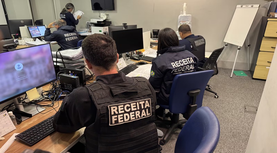 Imagem: oanv Fintechs agiam como "bancos paralelos" de facção criminosa e movimentaram R$ 26 bi, aponta investigação Imagem: oanv Fintechs agiam como "bancos paralelos" de facção criminosa e movimentaram R$ 26 bi, aponta investigação