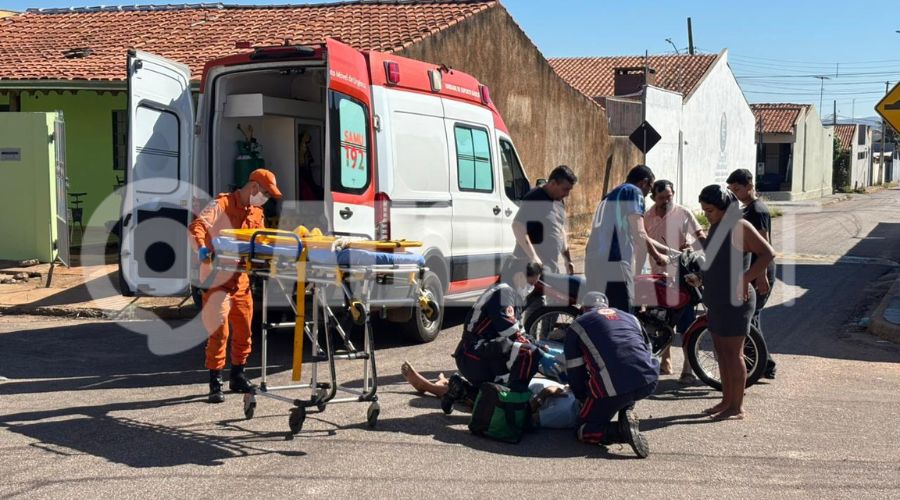 Imagem: km Colisão entre moto e carro deixa motociclista ferido no Conjunto São José em Rondonópolis Imagem: km Colisão entre moto e carro deixa motociclista ferido no Conjunto São José em Rondonópolis