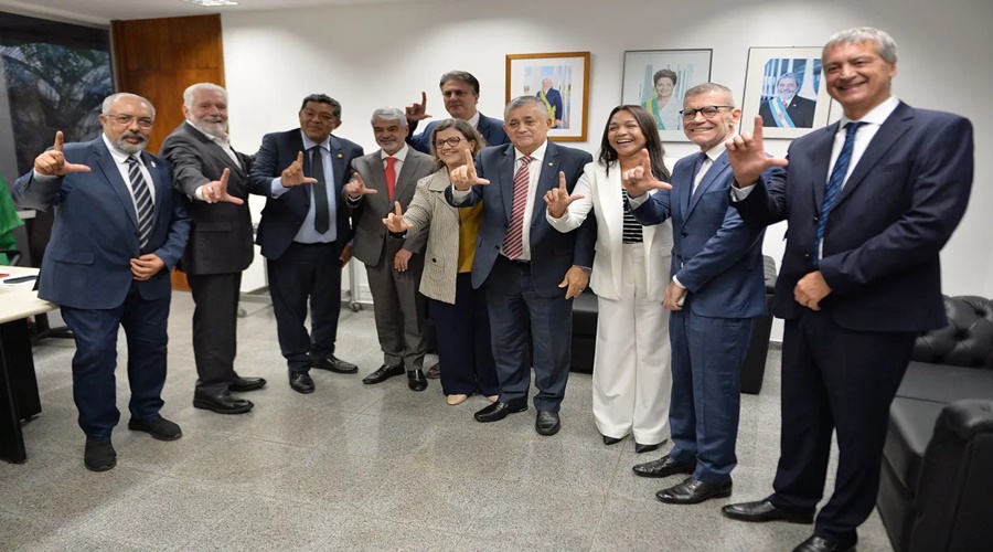 Imagem: partido dos trabalhadores PT deve escolher entre Camilo e Beto Faro como novo líder no Senado