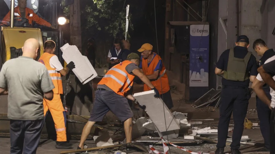 Imagem: ATAQUE RUSSO Ucrânia: 10 mortos e 20 feridos em ataques russos e ucranianos