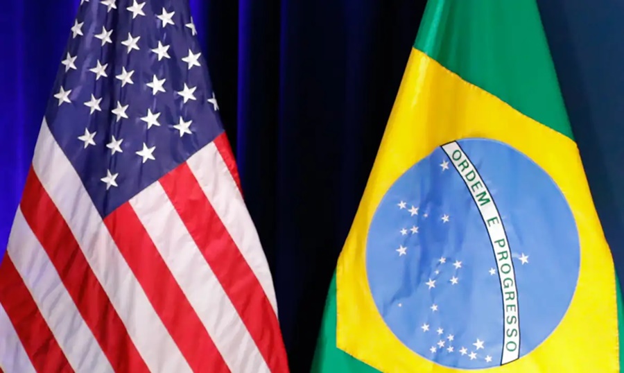 Imagem: Bandeiras EUA e Brasil Brasil rejeita prorrogação de emergência nacional dos EUA Imagem: Bandeiras EUA e Brasil Brasil rejeita prorrogação de emergência nacional dos EUA