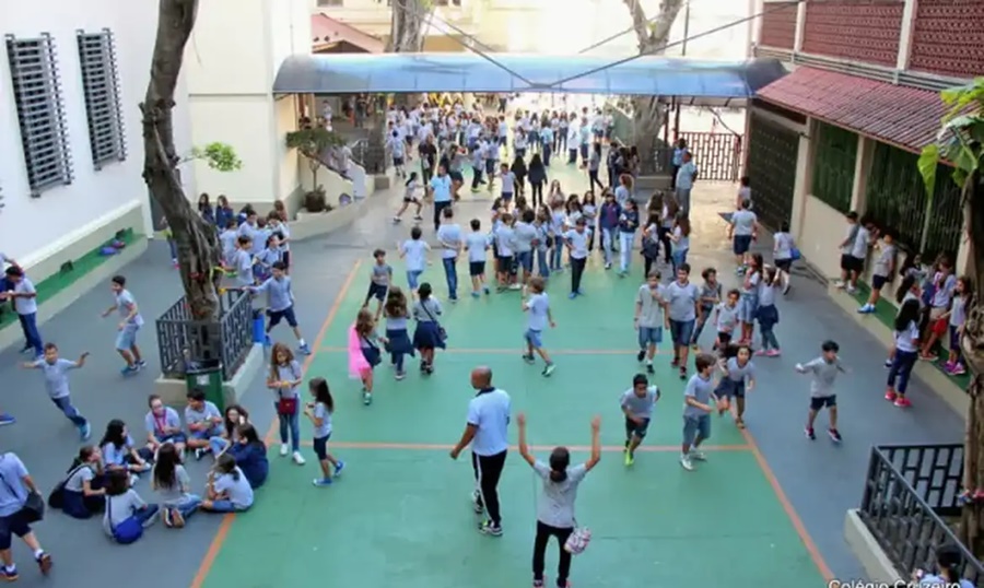 Imagem: COLEGIO CRUZEIRO Entenda o papel das escolas | Sala de aula vira linha de frente no combate à violência contra meninas
