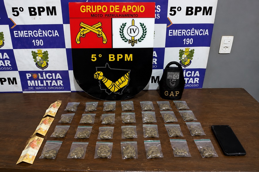 Imagem: Drogas apreendidas pelo 5BPM Suspeito monitorado por tornozeleira volta a ser preso por equipes do 5ºBPM por tráfico de drogas em Rondonópolis