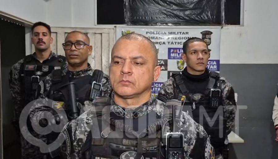 Imagem: Equipe Raio da Forca Tatica Suspeito é preso e menor é apreendido pela Força Tática com dezenas de porções de pasta base de cocaína