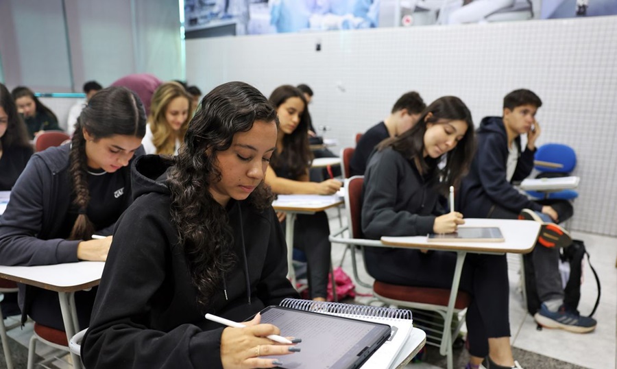 Imagem: Fies estudantes prouni provas Confira a lista de pré-selecionados para o Fies do 2º semestre Imagem: Fies estudantes prouni provas Confira a lista de pré-selecionados para o Fies do 2º semestre