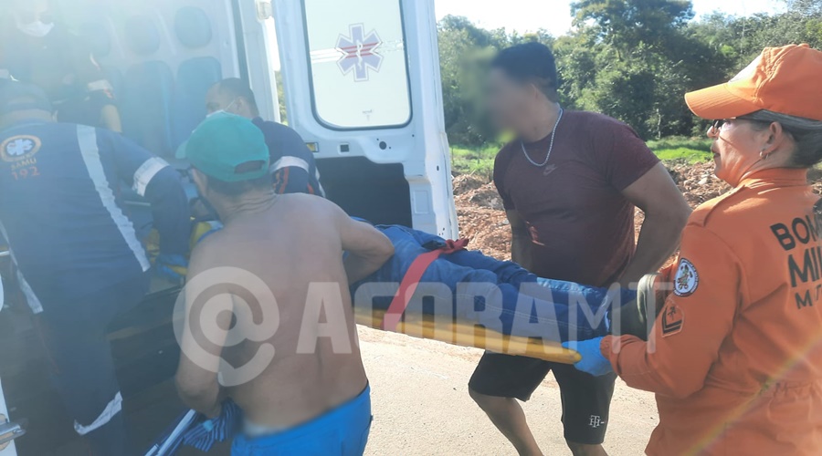 Imagem: WhatsApp Image 2026 07 01 at 15.38.34 Grave acidente entre carreta e carro utilitário deixa motorista ferido no Anel Viário em Rondonópolis
