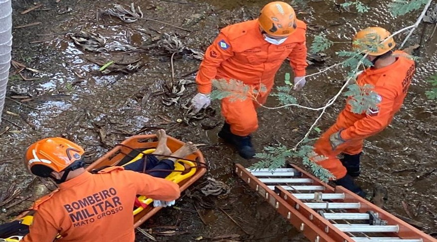 Imagem: WhatsApp Image 2026 07 19 at 15.19.57 Homem fica ferido após cair de aproximadamente quatro metros de altura em rede pluvial