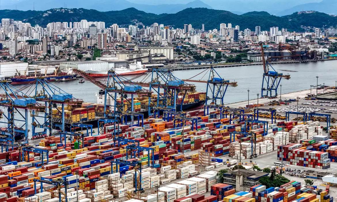 Imagem: adobestock 1650199562 Agência Brasileira de Promoção das Exportações prevê plano de R$ 130 milhões para diversificar exportações