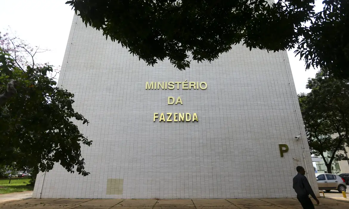Imagem: fachada ministerio mcamgo abr 100420231818 30 Projeção oficial de inflação sobe para 5,1% e deve fechar 2026 acima da meta, prevê Ministério da Fazenda