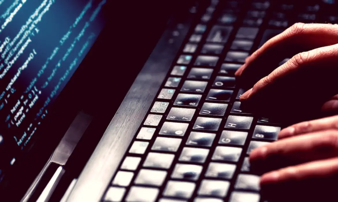 Imagem: hack copiar Mais de 500 anúncios falsos do Desenrola Brasil aplicaram golpes em redes sociais, aponta estudo Imagem: hack copiar Mais de 500 anúncios falsos do Desenrola Brasil aplicaram golpes em redes sociais, aponta estudo