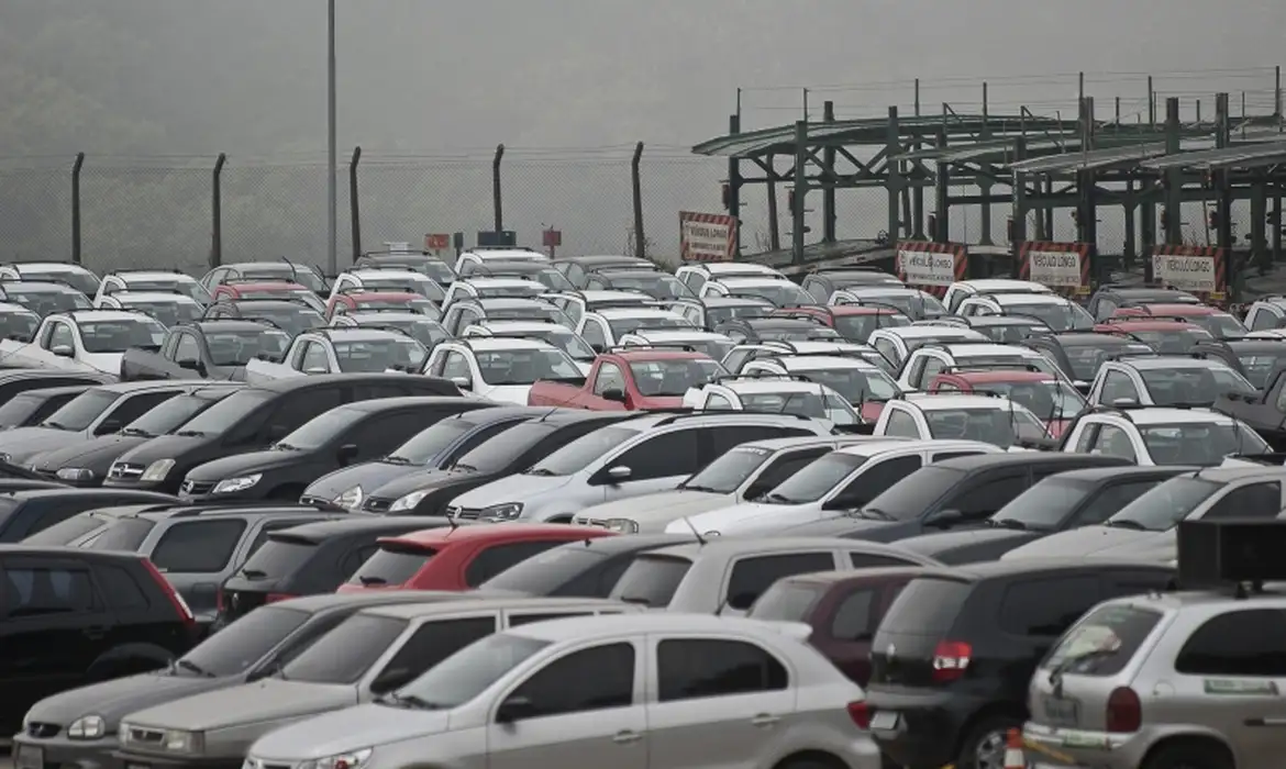 Imagem: montadoras carros Financiamento de veículos no Brasil registra crescimento de 10,9% no primeiro semestre de 2026