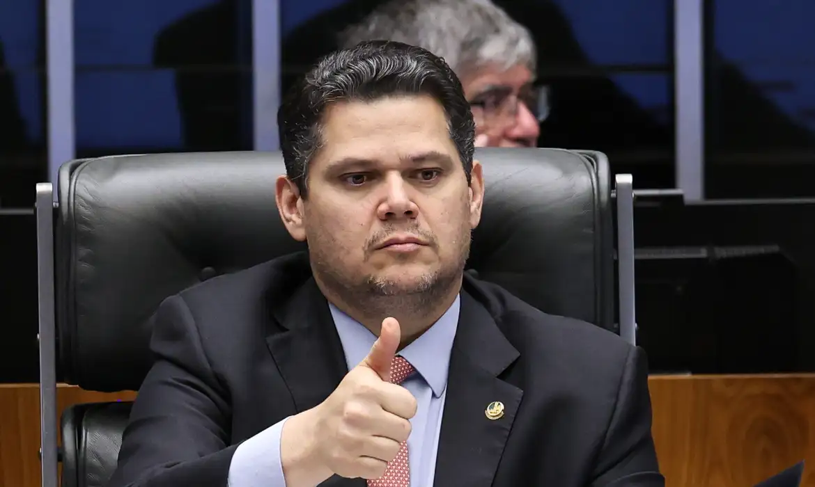 Imagem: 0d9a9675 Presidente do Senado encaminha texto da PEC do fim da escala 6x1 para análise da CCJ Imagem: 0d9a9675 Presidente do Senado encaminha texto da PEC do fim da escala 6x1 para análise da CCJ
