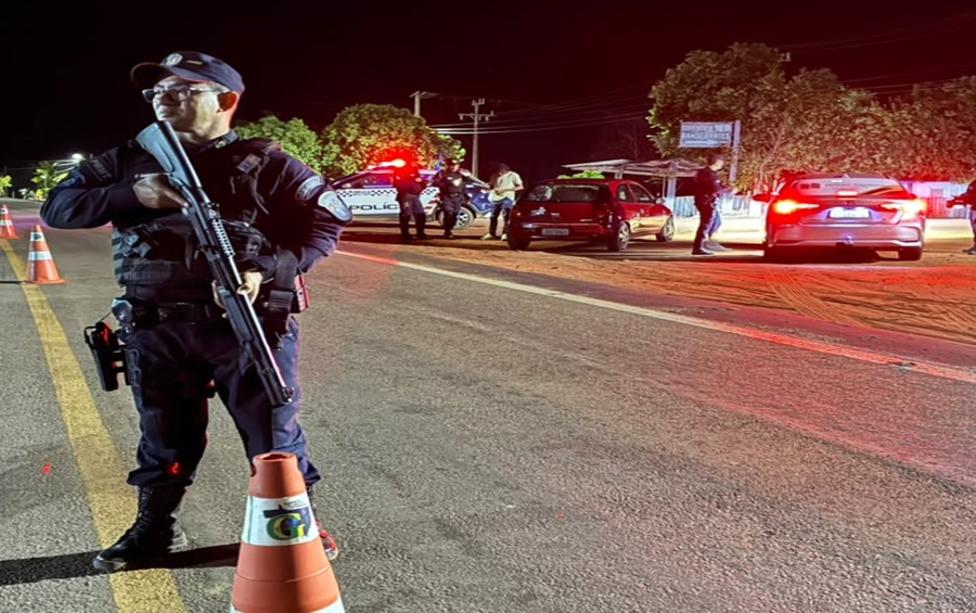 Imagem: Barreira Policia Militar 01 Festival de Praia de Tesouro conta com operação especial do 5º BPM para garantir segurança de moradores e visitantes Imagem: Barreira Policia Militar 01 Festival de Praia de Tesouro conta com operação especial do 5º BPM para garantir segurança de moradores e visitantes