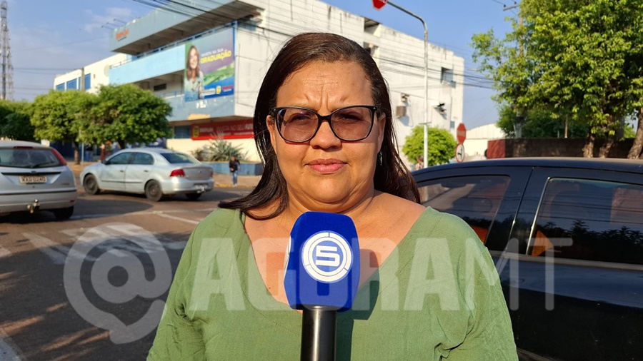 Imagem: Empreendedora presenciou o acidente Motociclista é atingida por carro e fica ferida em cruzamento na região central de Rondonópolis; veja o vídeo Imagem: Empreendedora presenciou o acidente Motociclista é atingida por carro e fica ferida em cruzamento na região central de Rondonópolis; veja o vídeo