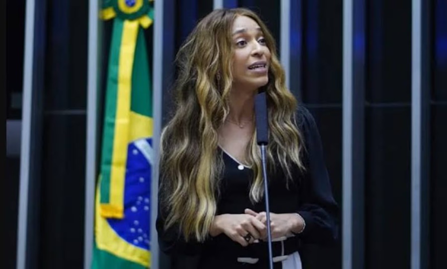 Imagem: Erica Hilton Conselho de Ética avança com ação que pode suspender o mandato de Erika Hilton Imagem: Erica Hilton Conselho de Ética avança com ação que pode suspender o mandato de Erika Hilton