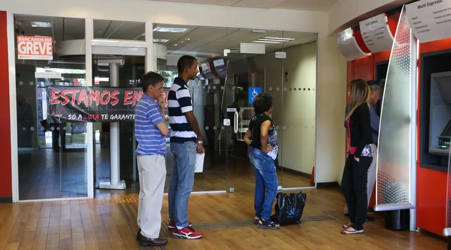 Imagem: GREVE DOS BANCARIOS Bancários fazem paralisação nacional de 24 horas nesta quinta-feira