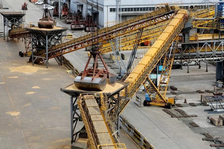 Imagem: GUINDASTE COM SOJA IMPORTACAO DA SOJA Importações de soja pela China em julho caíram 1,6% em relação a 2025 Imagem: GUINDASTE COM SOJA IMPORTACAO DA SOJA Importações de soja pela China em julho caíram 1,6% em relação a 2025