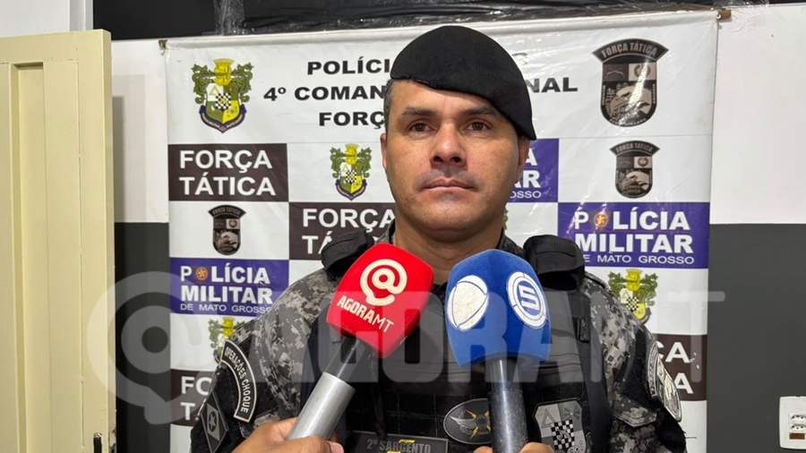Imagem: Sargento Fabiano Forca Tatica Força Tática através do grupo RAIO apreende maconha e pasta base em local conhecido como Beco da Canaã Imagem: Sargento Fabiano Forca Tatica Força Tática através do grupo RAIO apreende maconha e pasta base em local conhecido como Beco da Canaã