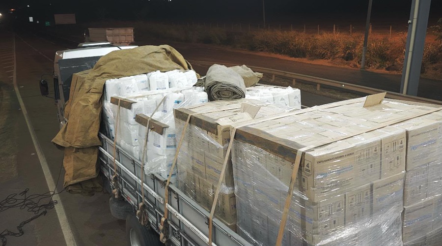 Imagem: apreensao de agrotoxicos PRF 2 PRF apreende carga de agrotóxicos avaliada em R$ 1 milhão e prende motorista em Rondonópolis